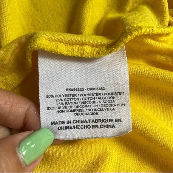 Vintage 90s Nike Yellow Track & Field International Flags Thin Tee T-Shirt - S - Picture 6 of 9